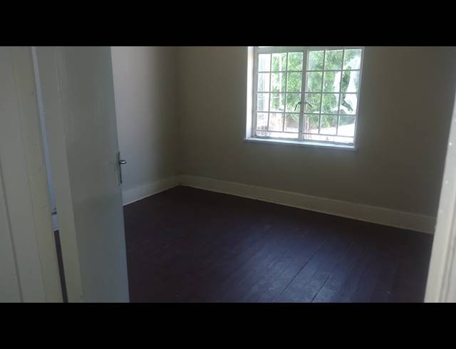 1 bed property to rent in KENSINGTON